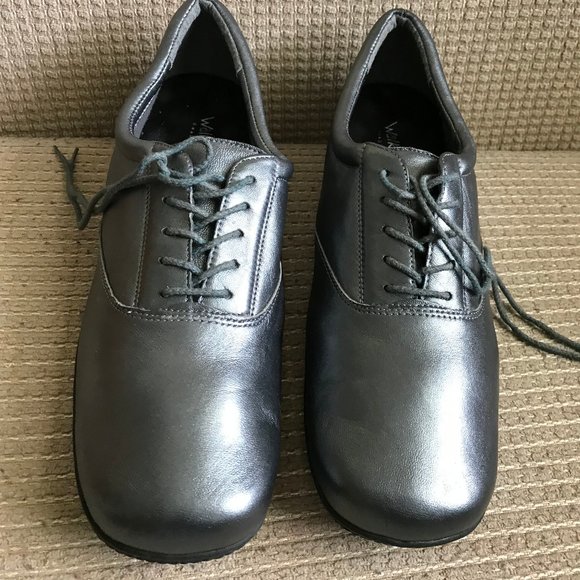 walking cradles shoes